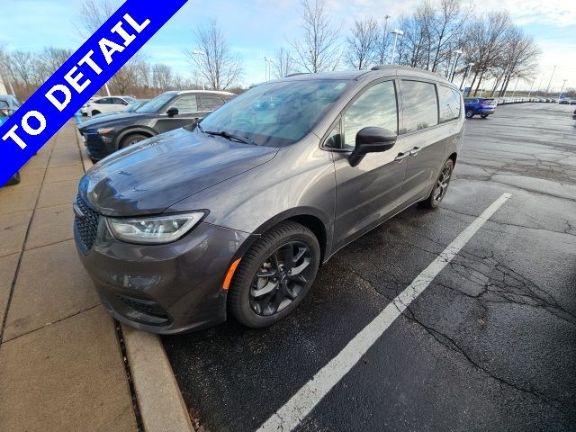 2022 Chrysler Pacifica Limited