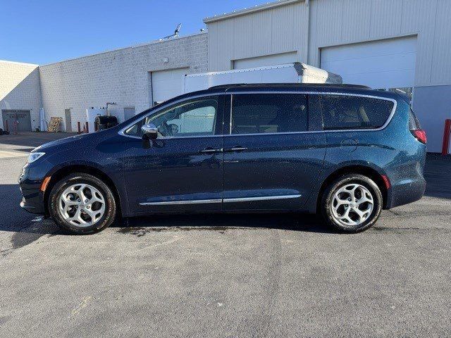 2022 Chrysler Pacifica Limited