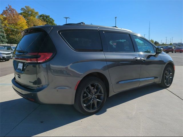 2022 Chrysler Pacifica Limited