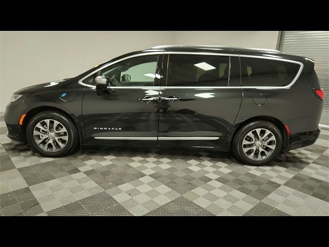 2022 Chrysler Pacifica Hybrid Pinnacle