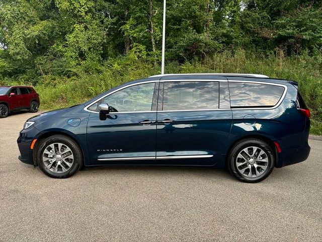 2022 Chrysler Pacifica Hybrid Pinnacle