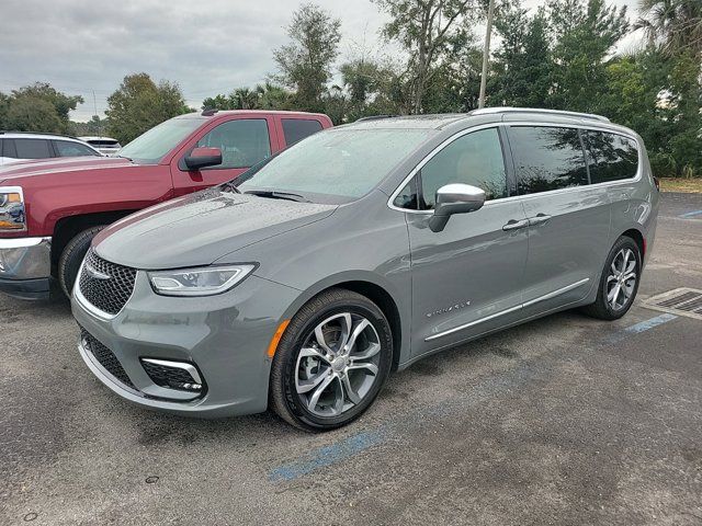 2022 Chrysler Pacifica Pinnacle