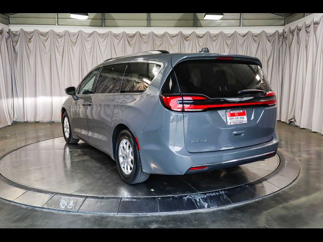 2022 Chrysler Pacifica Touring-L