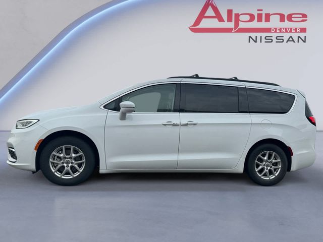 2022 Chrysler Pacifica Touring-L