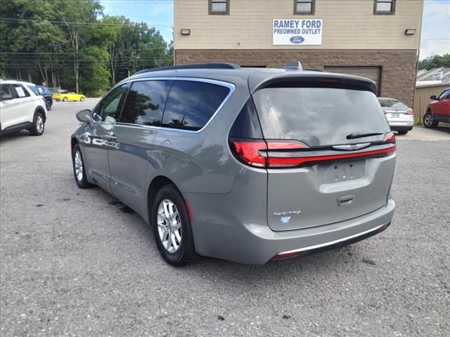 2022 Chrysler Pacifica Touring-L