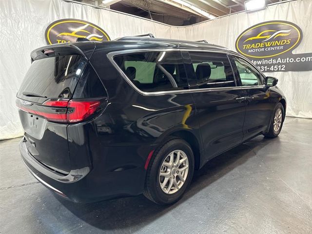 2022 Chrysler Pacifica Touring-L