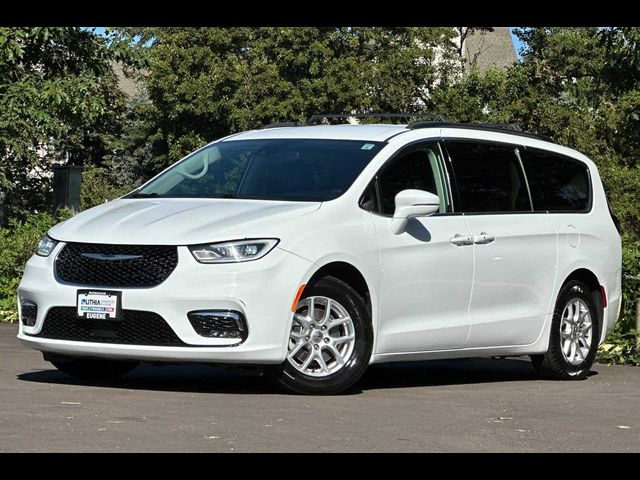 2022 Chrysler Pacifica Touring-L