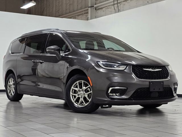 2022 Chrysler Pacifica Touring