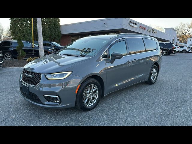 2022 Chrysler Pacifica Touring