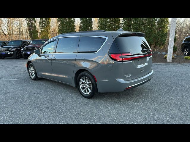 2022 Chrysler Pacifica Touring