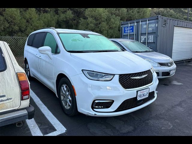 2022 Chrysler Pacifica Touring