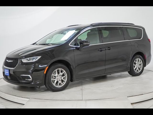 2022 Chrysler Pacifica Touring