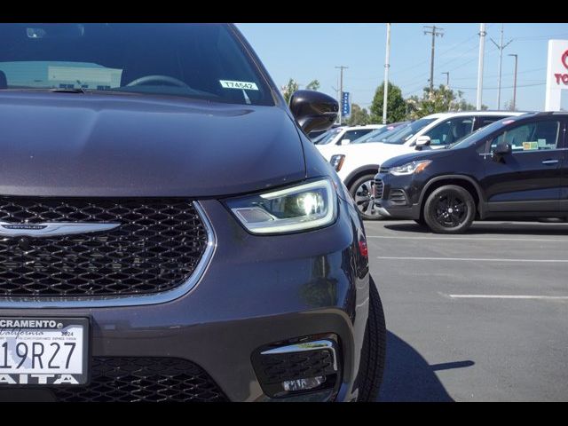 2022 Chrysler Pacifica Touring