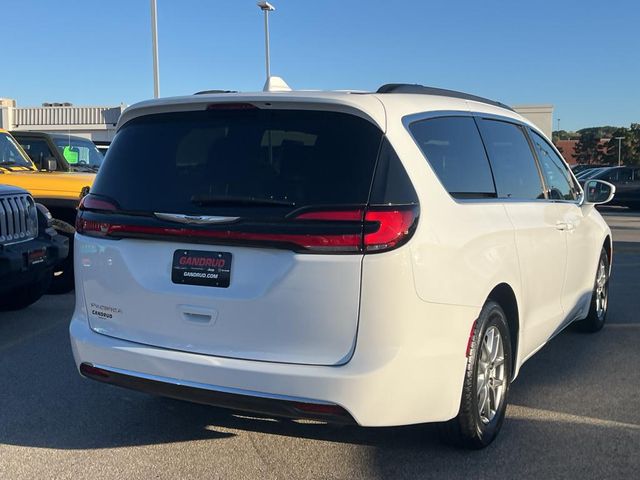 2022 Chrysler Pacifica Touring