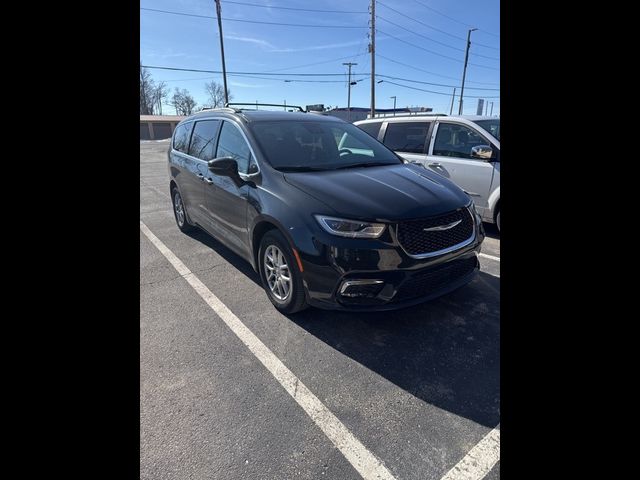 2022 Chrysler Pacifica Touring