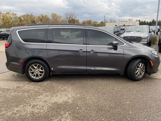 2022 Chrysler Pacifica Touring