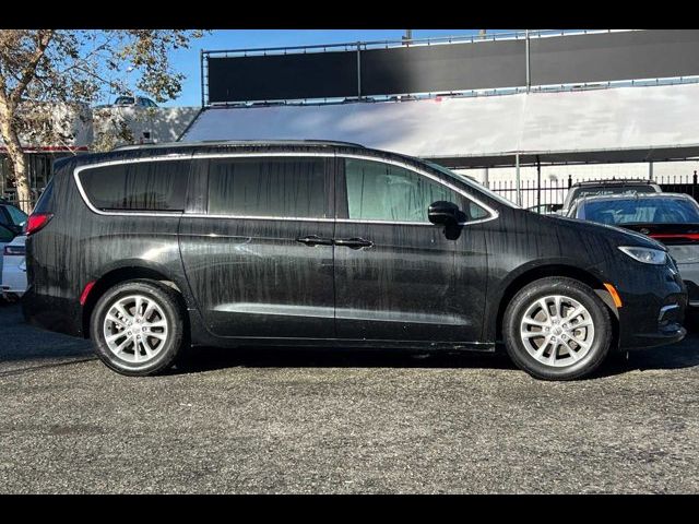 2022 Chrysler Pacifica Touring