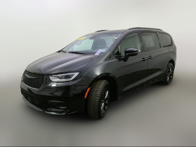 2022 Chrysler Pacifica Touring