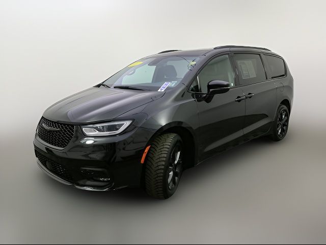 2022 Chrysler Pacifica Touring