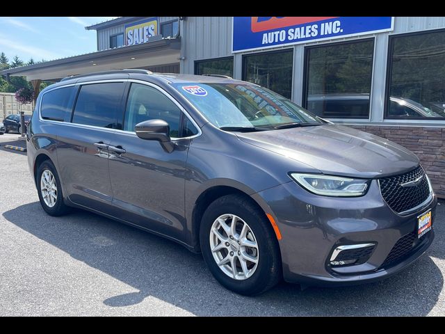 2022 Chrysler Pacifica Touring-L