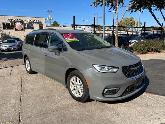 2022 Chrysler Pacifica Touring-L