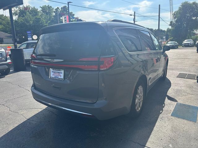 2022 Chrysler Pacifica Touring-L