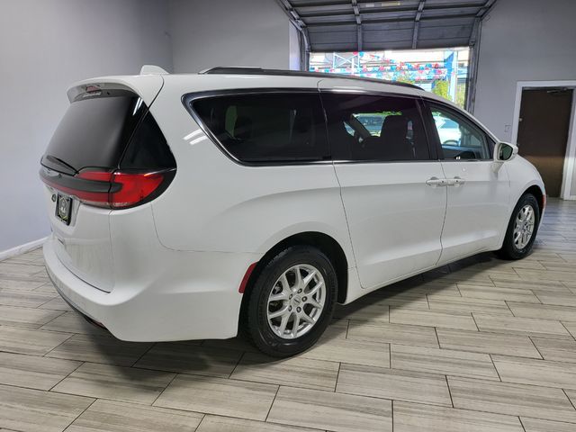 2022 Chrysler Pacifica Touring-L