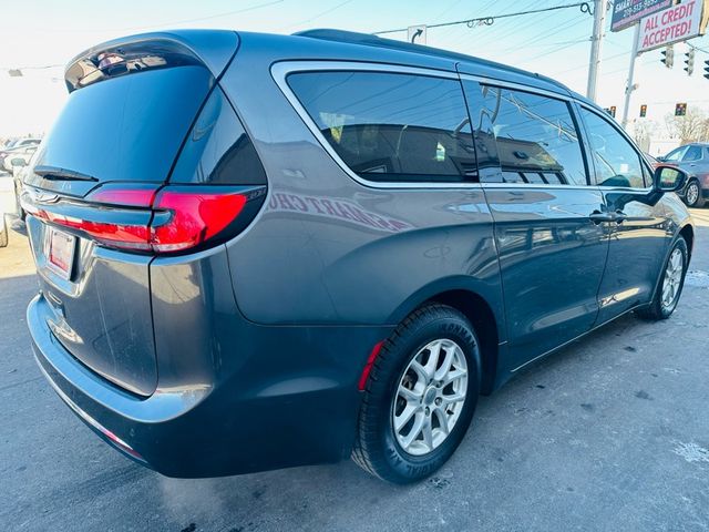 2022 Chrysler Pacifica Touring-L