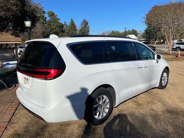 2022 Chrysler Pacifica Touring-L