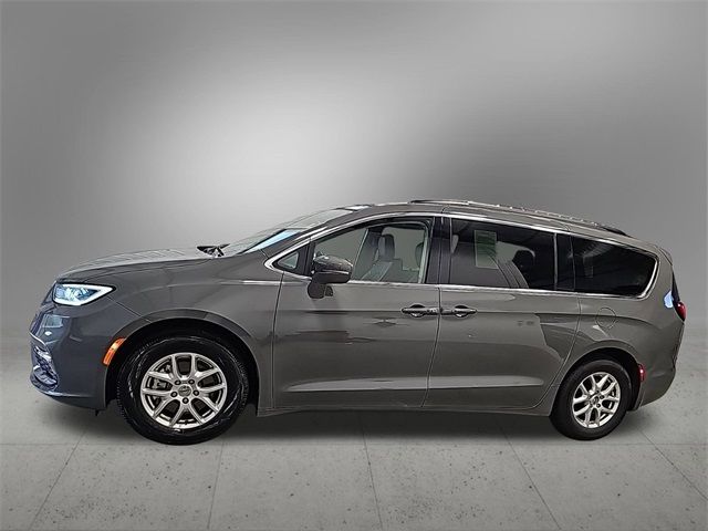 2022 Chrysler Pacifica Touring-L