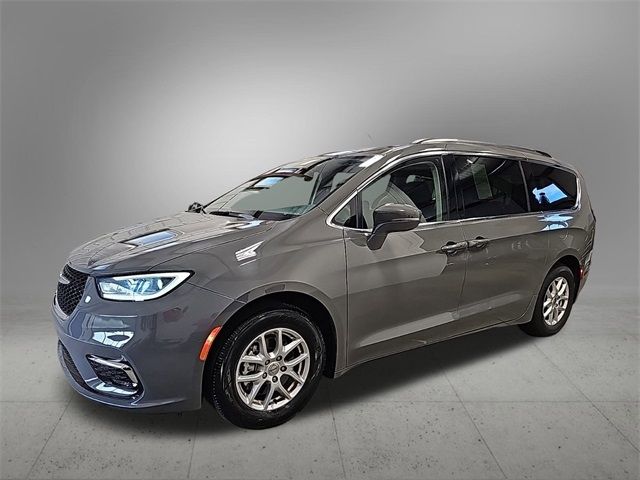 2022 Chrysler Pacifica Touring-L