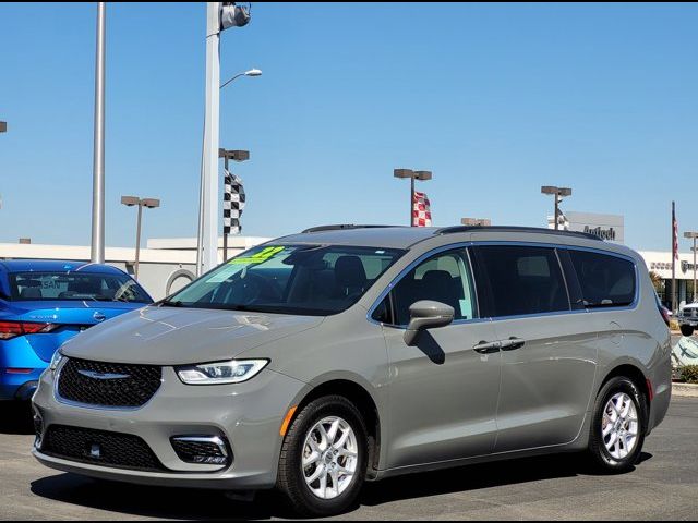 2022 Chrysler Pacifica Touring-L