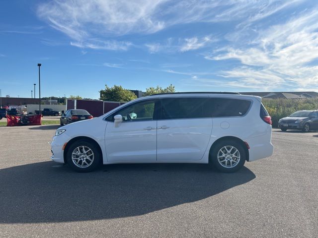 2022 Chrysler Pacifica Touring-L