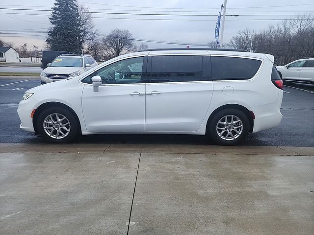 2022 Chrysler Pacifica Touring-L