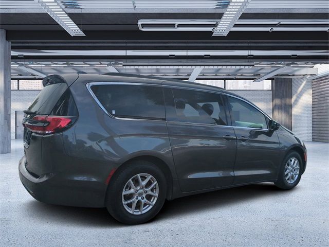 2022 Chrysler Pacifica Touring-L