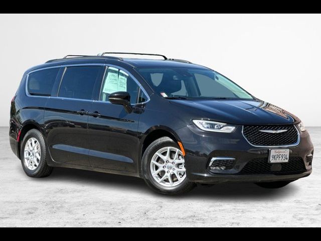 2022 Chrysler Pacifica Touring-L