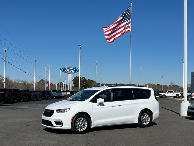 2022 Chrysler Pacifica Touring-L