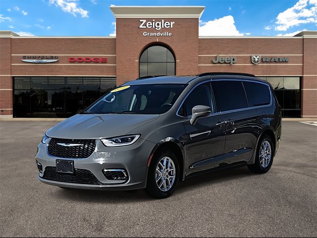 2022 Chrysler Pacifica Touring-L