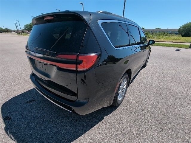 2022 Chrysler Pacifica Touring-L