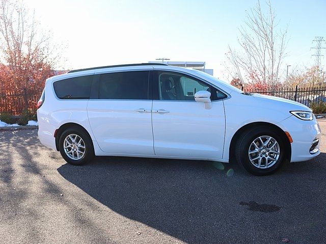 2022 Chrysler Pacifica Touring-L