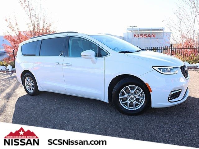 2022 Chrysler Pacifica Touring-L