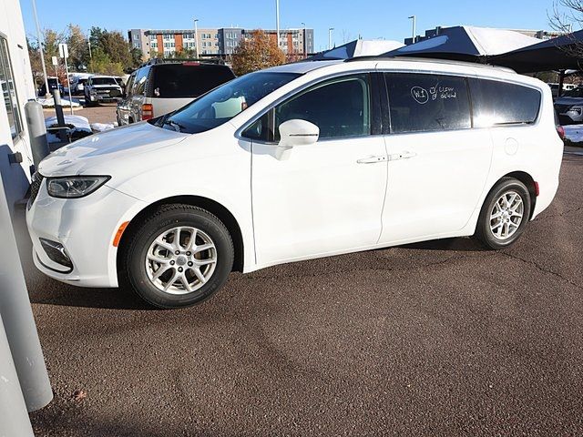 2022 Chrysler Pacifica Touring-L