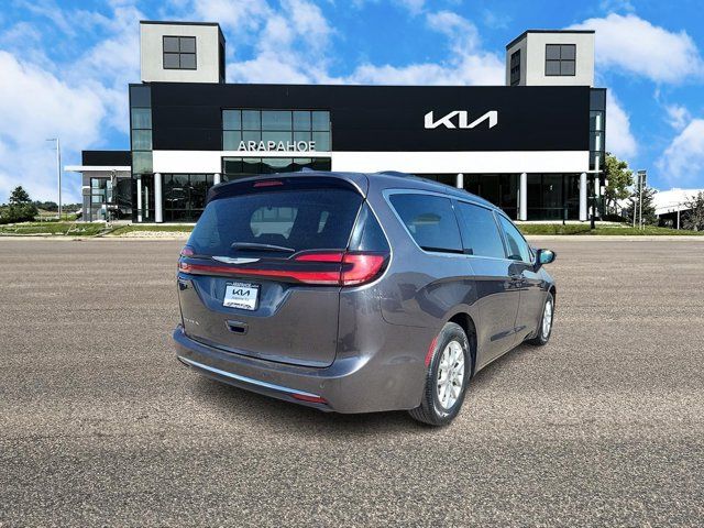 2022 Chrysler Pacifica Touring-L