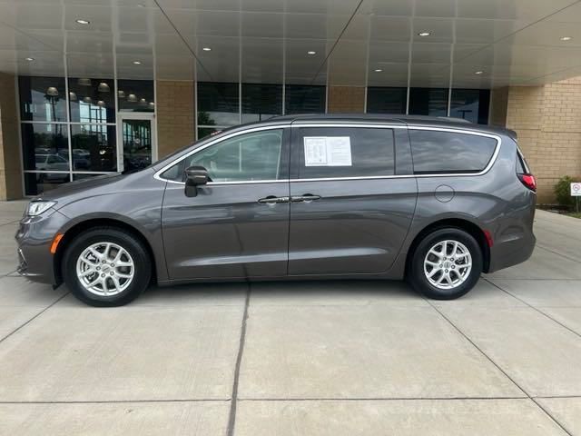 2022 Chrysler Pacifica Touring-L