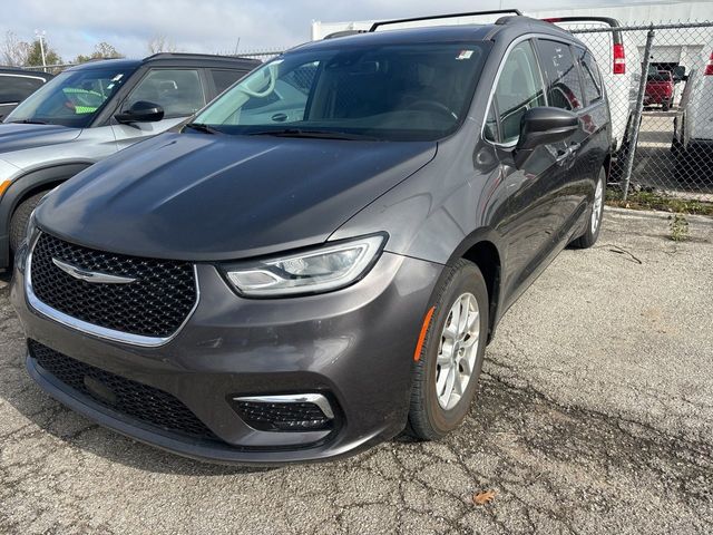 2022 Chrysler Pacifica Touring-L