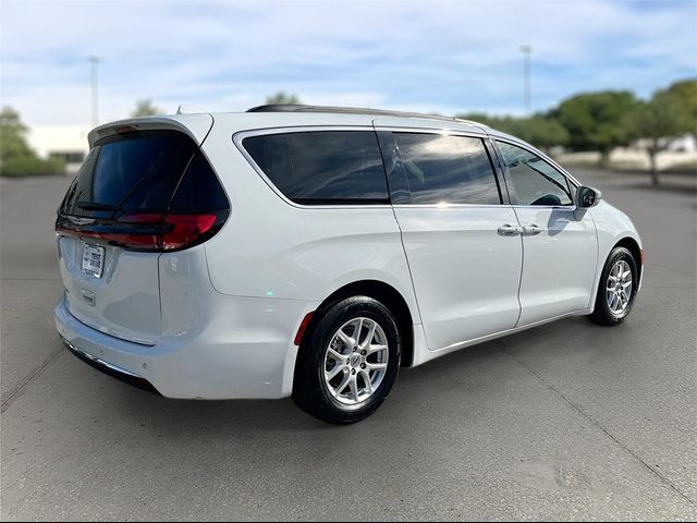 2022 Chrysler Pacifica Touring-L