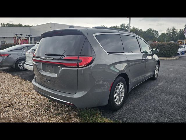 2022 Chrysler Pacifica Touring-L