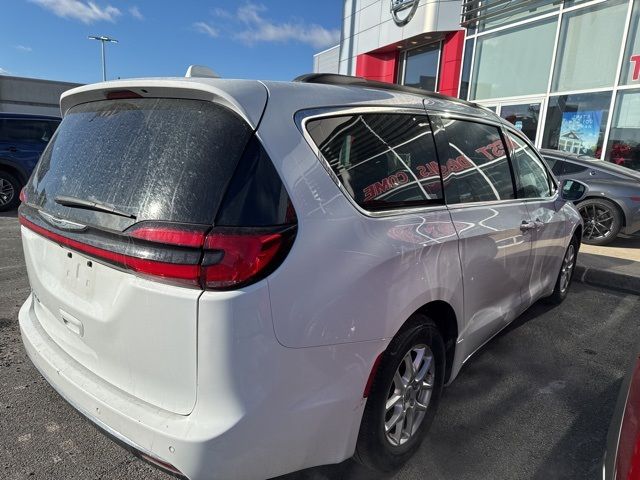 2022 Chrysler Pacifica Touring-L