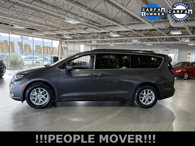 2022 Chrysler Pacifica Touring-L