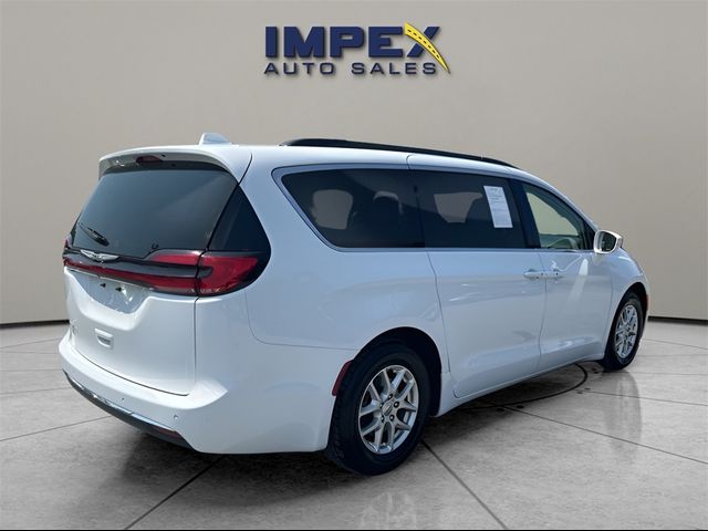 2022 Chrysler Pacifica Touring-L